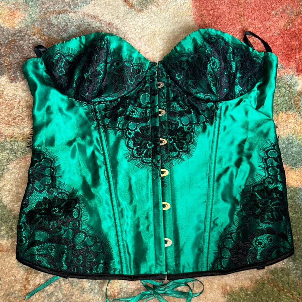 Vintage corsets and Costume corsets